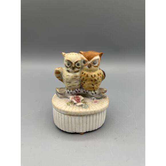 Vintage Porcelain Owl Couple Trinket Box with Roses – 4.5” Tall - Picture 1 of 7
